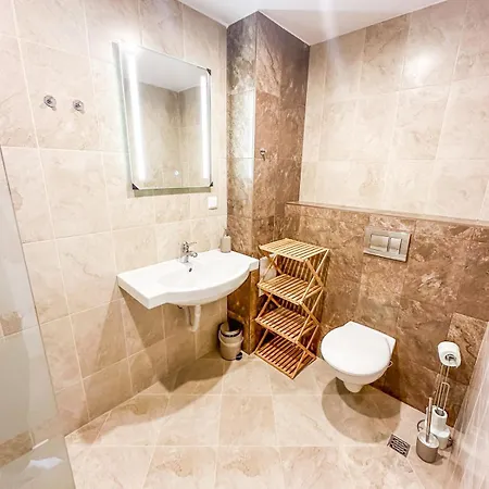Queen's Lounge Апартаменты Балчик