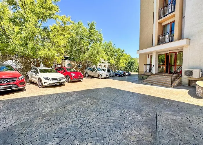 Queen's Lounge 公寓 *